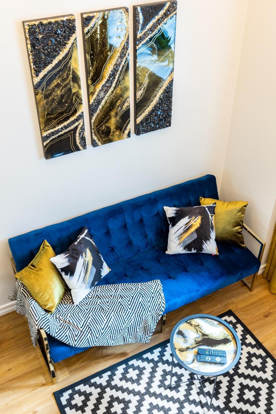 Golden Residence In Tartu Center By Easyrentals Экстерьер фото
